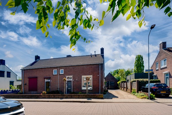 Medium property photo - Pastoor Slingerstraat 22, 6987 AR Giesbeek